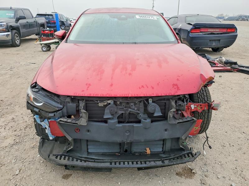 Фото 5 - MAZDA 3