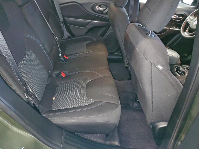 Фото 11 - JEEP GRAND CHER