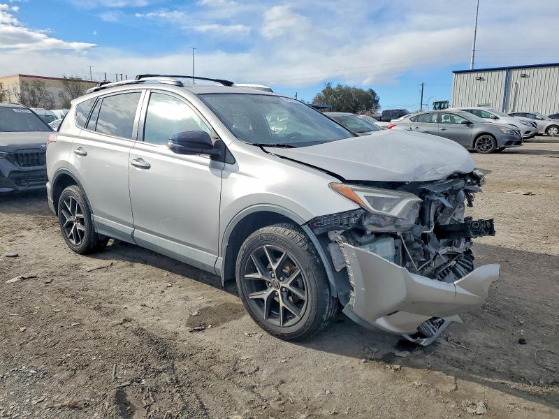 Фото 4 - TOYOTA RAV4