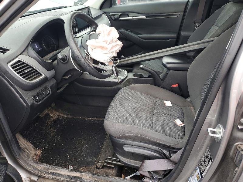 Фото 7 - KIA SELTOS