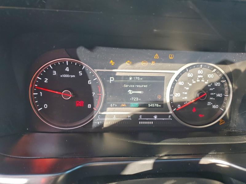 Фото 9 - KIA SORENTO