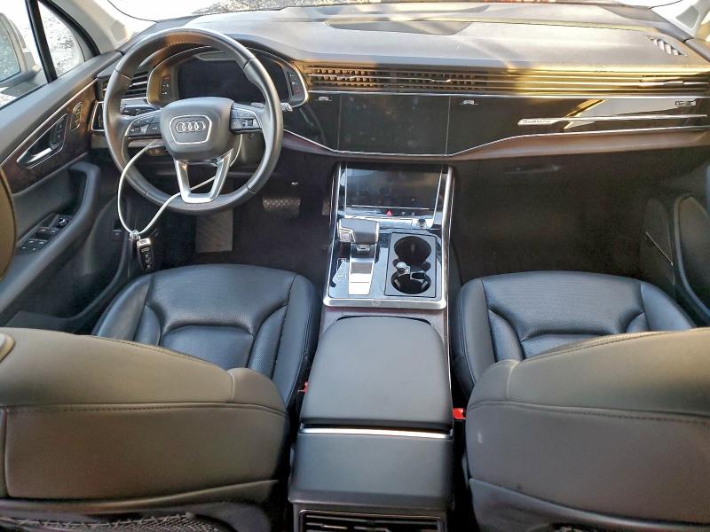 Фото 8 - AUDI Q7