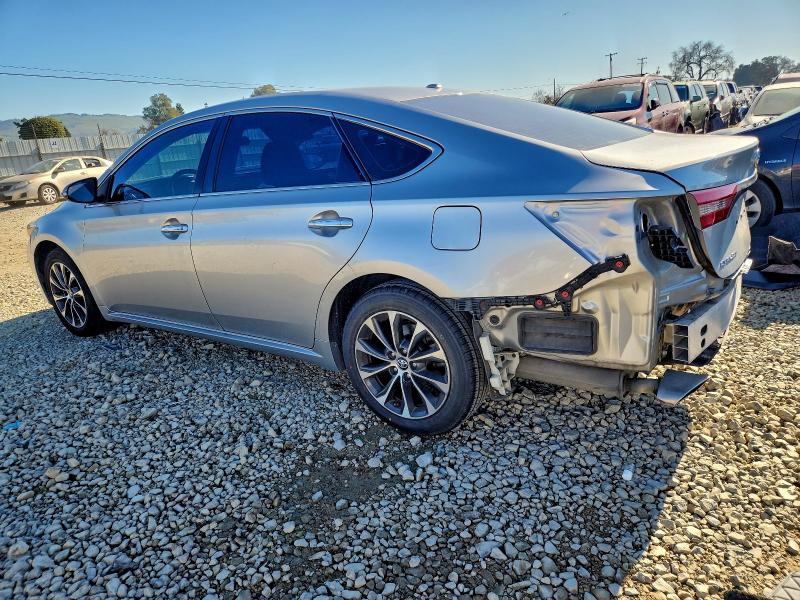 Фото 2 - TOYOTA AVALON