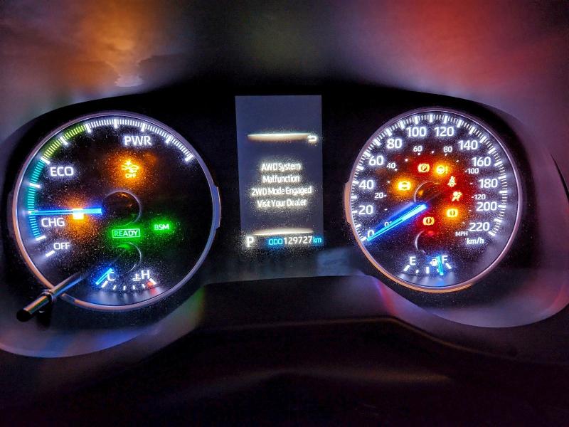 Фото 9 - TOYOTA RAV4