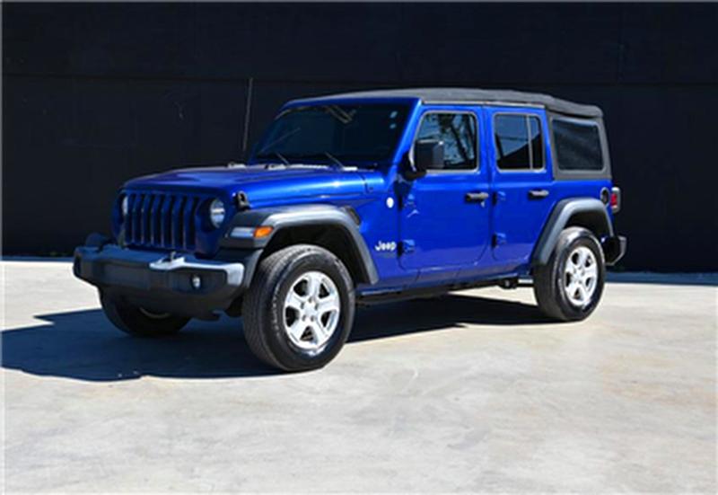 Фото 2 - JEEP WRANGLER