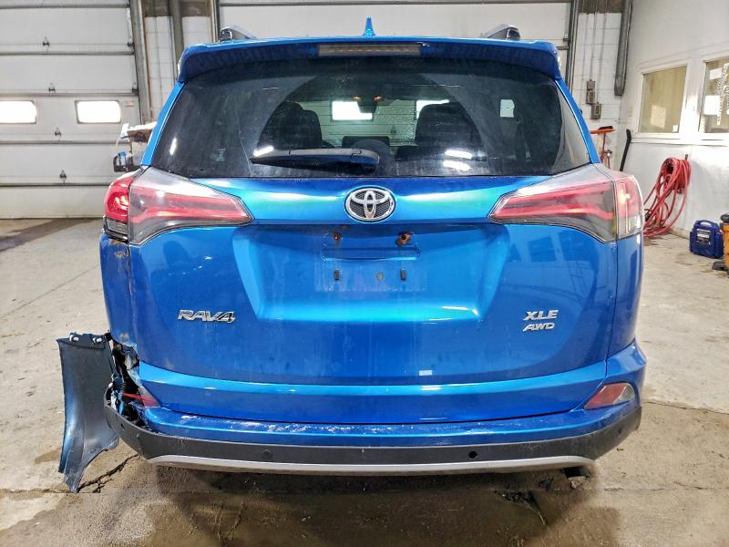 Фото 6 - TOYOTA RAV4