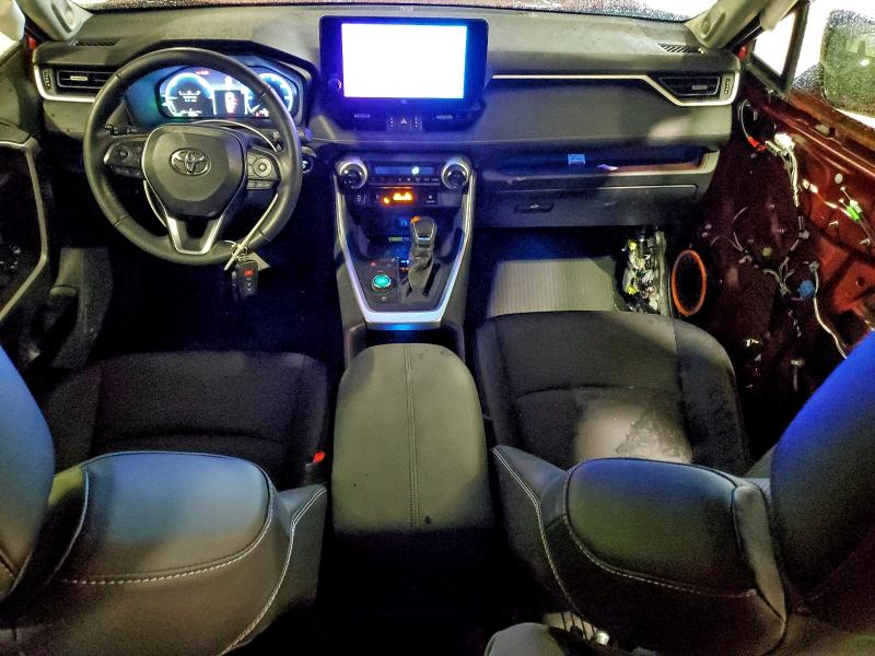 Фото 8 - TOYOTA RAV4