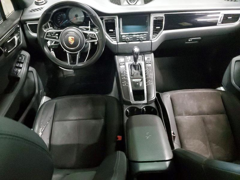 Фото 8 - PORSCHE MACAN