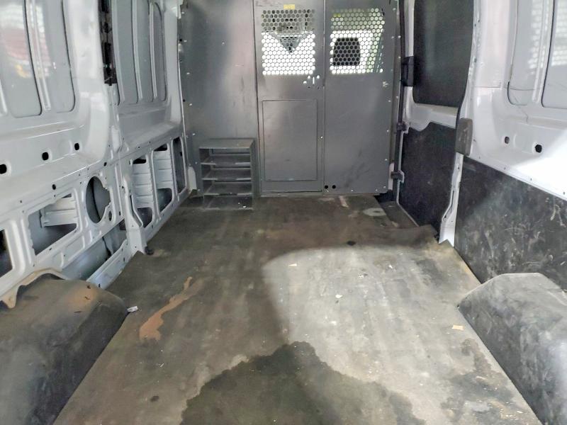 Фото 10 - FORD TRANSIT