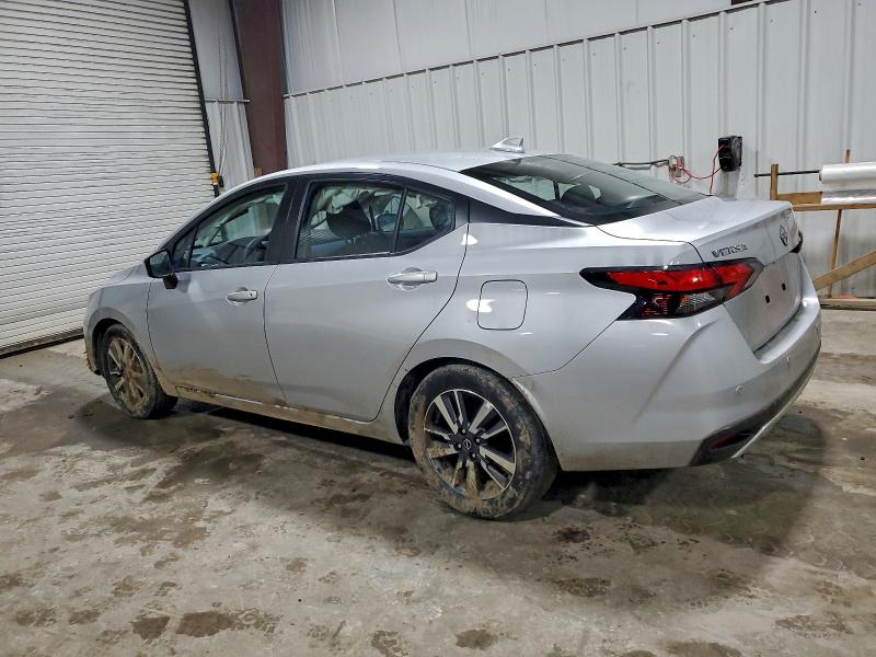 Фото 2 - NISSAN VERSA