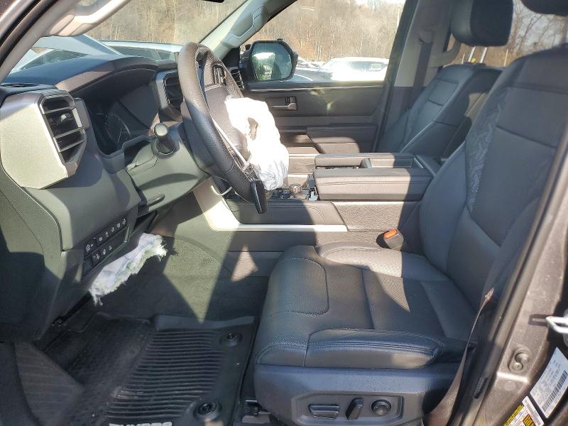 Фото 7 - TOYOTA TUNDRA