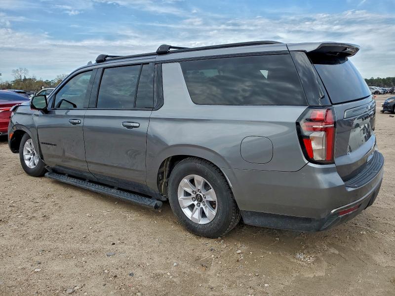 Фото 2 - CHEVROLET SUBURBAN