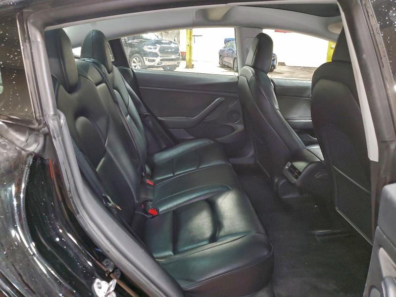 Фото 10 - TESLA MODEL 3