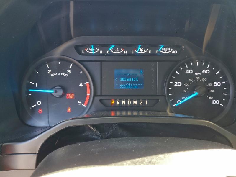 Фото 8 - FORD F550