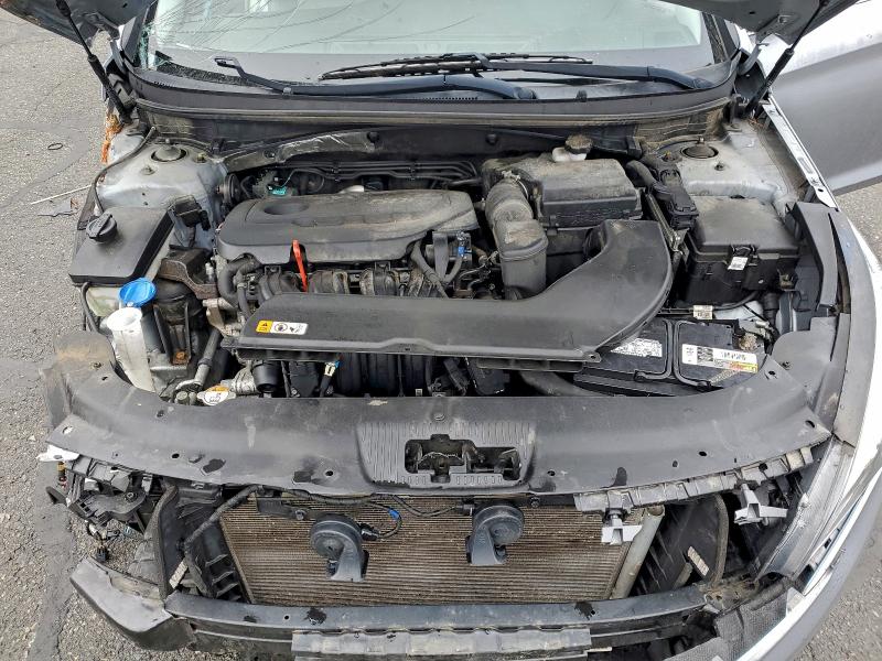 Фото 11 - HYUNDAI SONATA