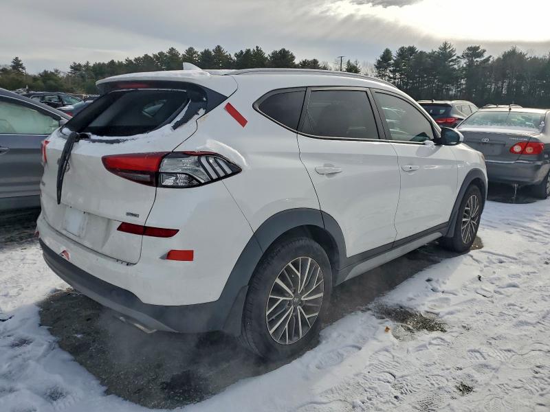 Фото 3 - HYUNDAI TUCSON