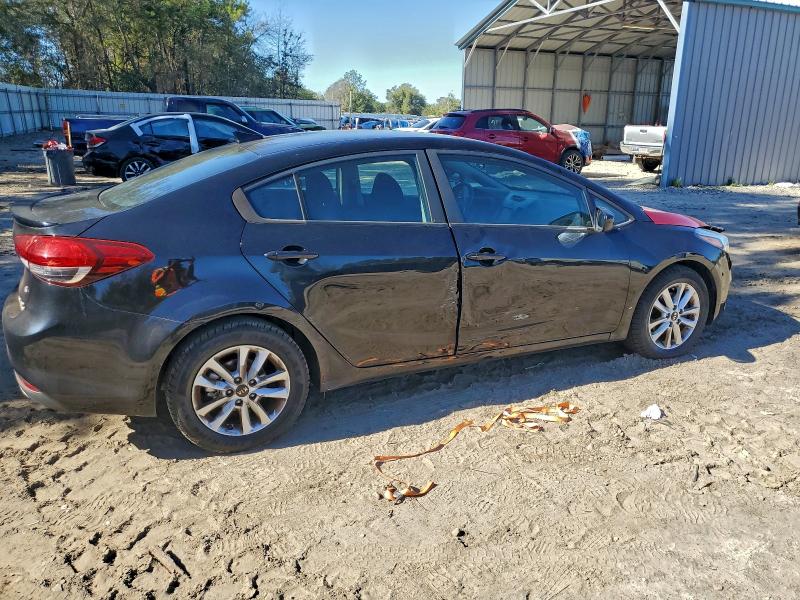 Фото 3 - KIA FORTE