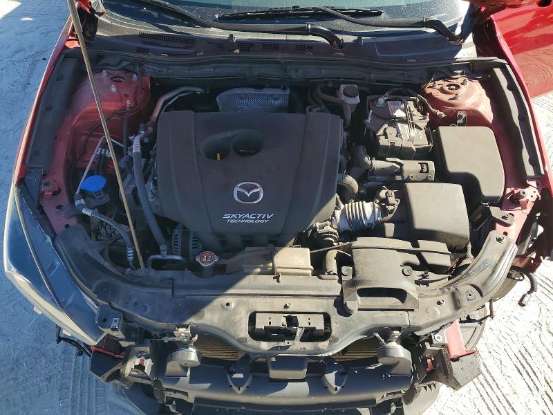 Фото 11 - MAZDA 3