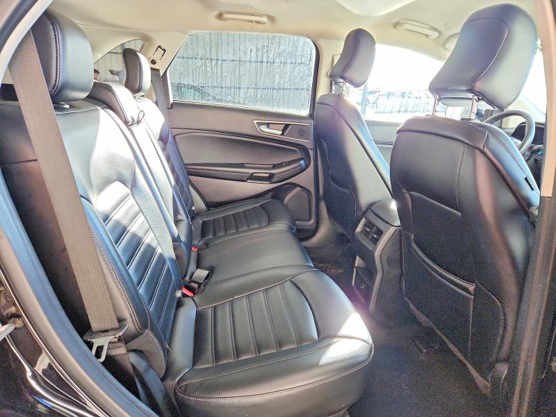 Фото 11 - FORD EDGE