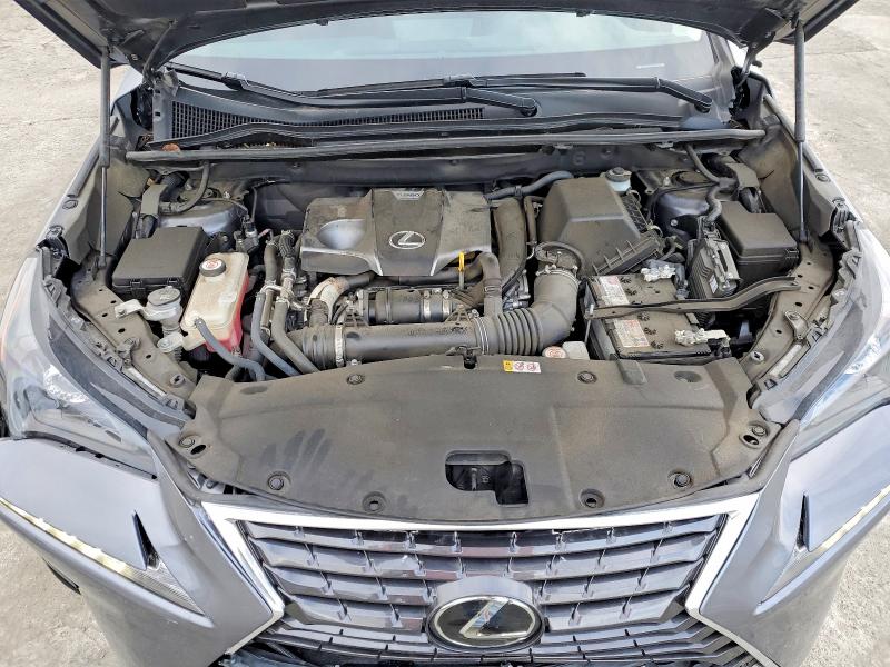 Фото 12 - LEXUS NX