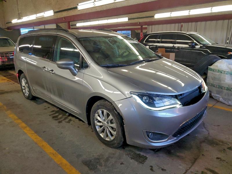 Фото 4 - CHRYSLER PACIFICA