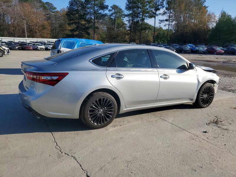 Фото 3 - TOYOTA AVALON