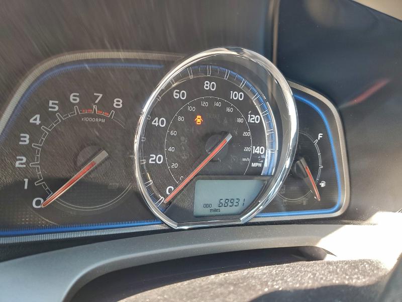 Фото 9 - TOYOTA RAV4