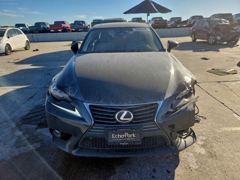 2016 LEXUS IS