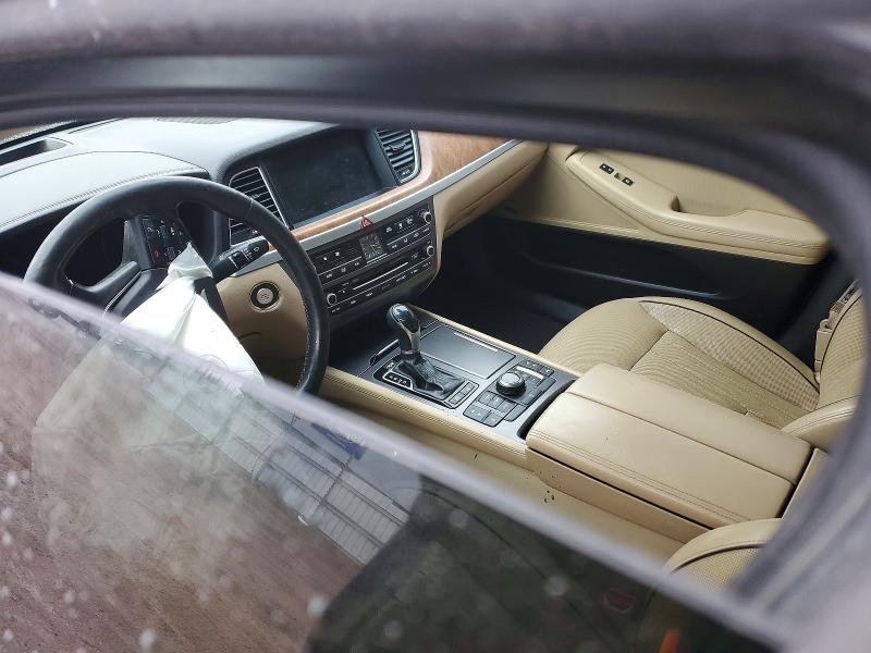 Фото 8 - HYUNDAI GENESIS