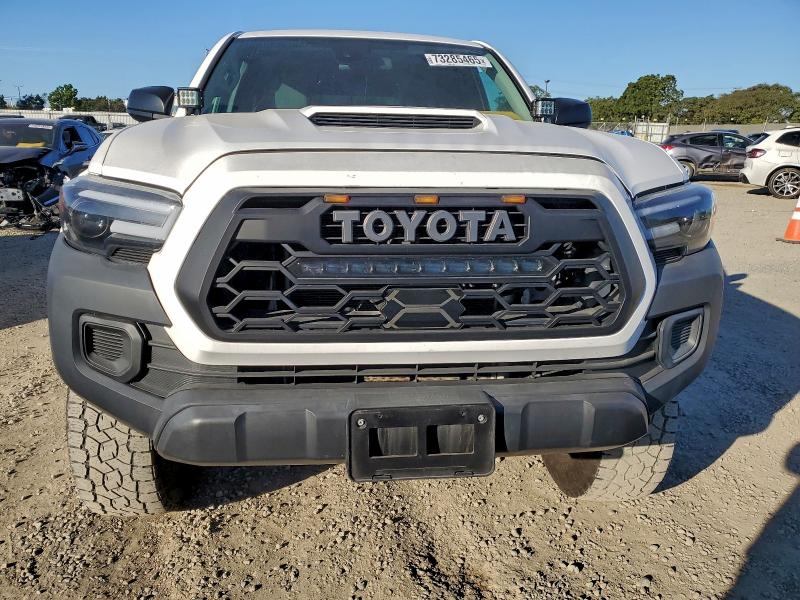Фото 5 - TOYOTA TACOMA