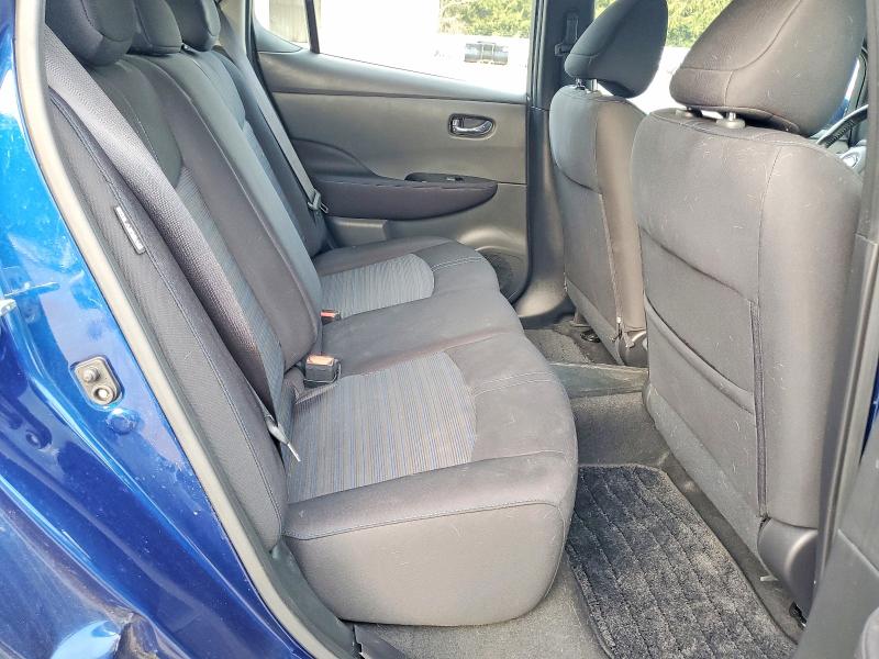 Фото 11 - NISSAN LEAF