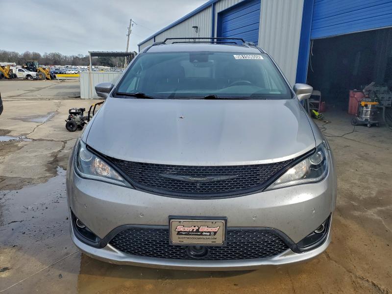 Фото 5 - CHRYSLER PACIFICA