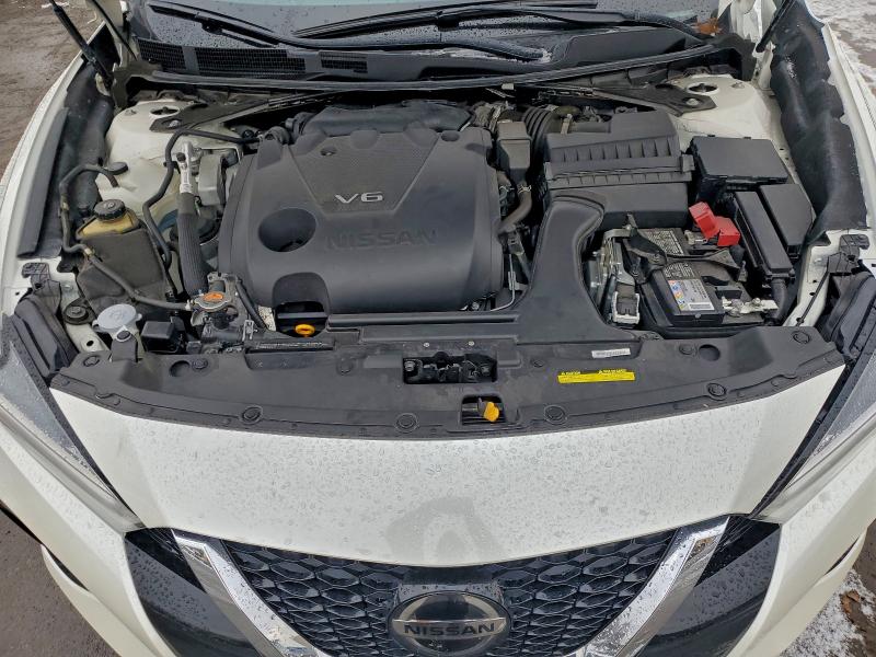 Фото 11 - NISSAN MAXIMA