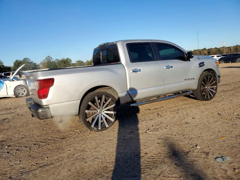 Фото 3 - NISSAN TITAN