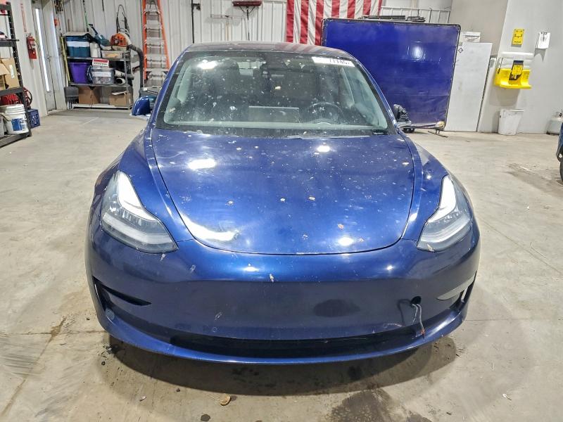 Фото 5 - TESLA MODEL 3