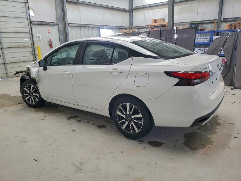 Фото 2 - NISSAN VERSA