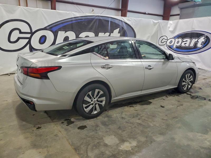 Фото 3 - NISSAN ALTIMA