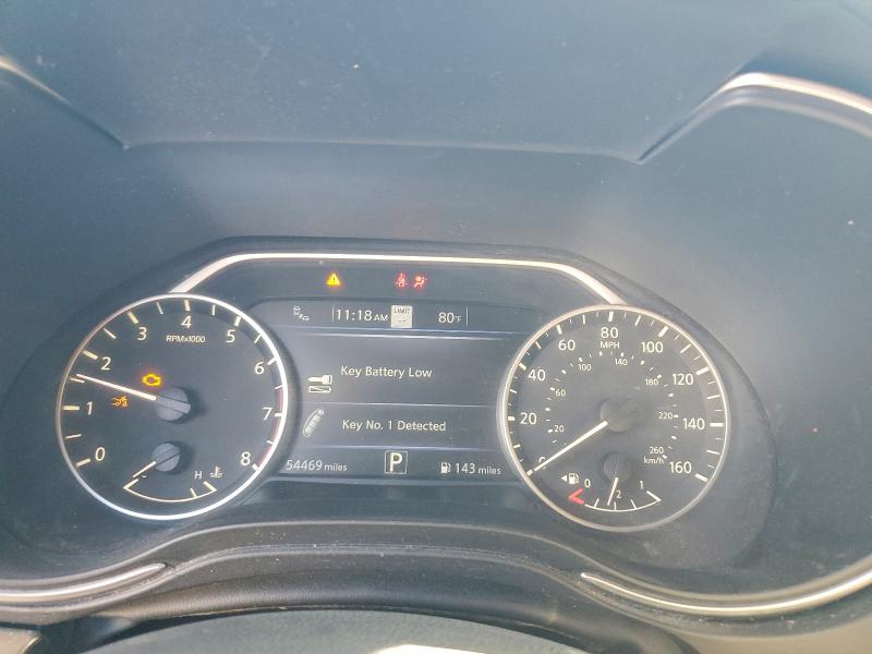 Фото 9 - NISSAN MAXIMA