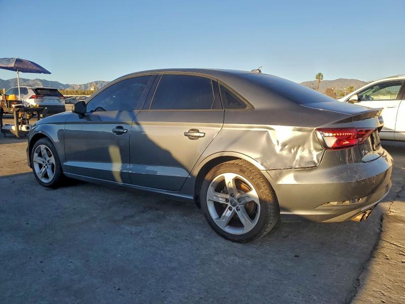 Фото 2 - AUDI A3