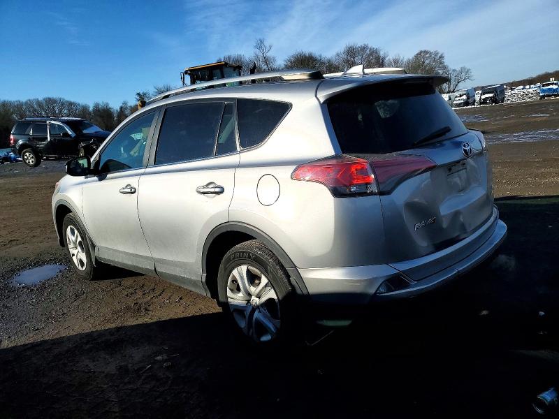 Фото 2 - TOYOTA RAV4