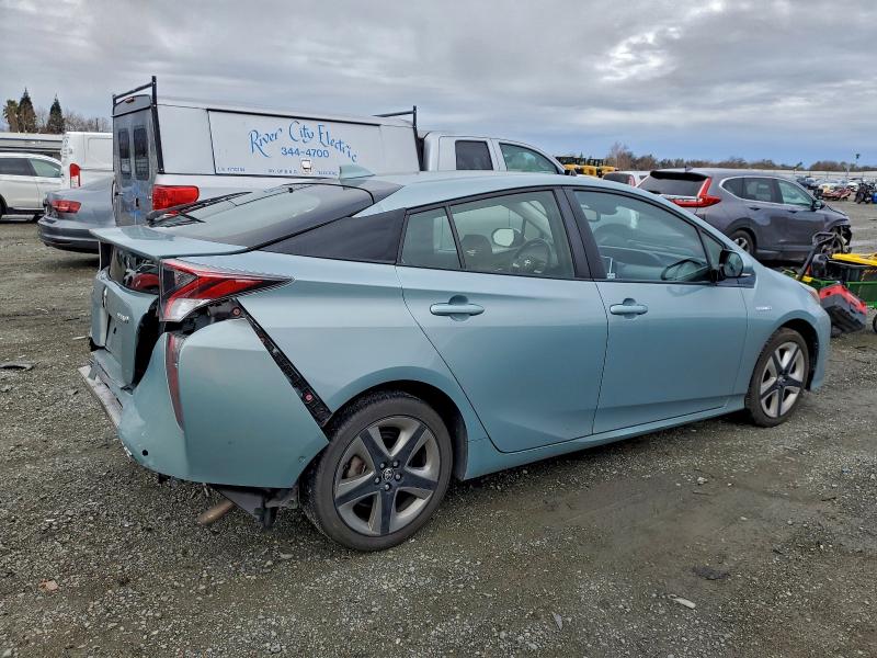 Фото 3 - TOYOTA PRIUS