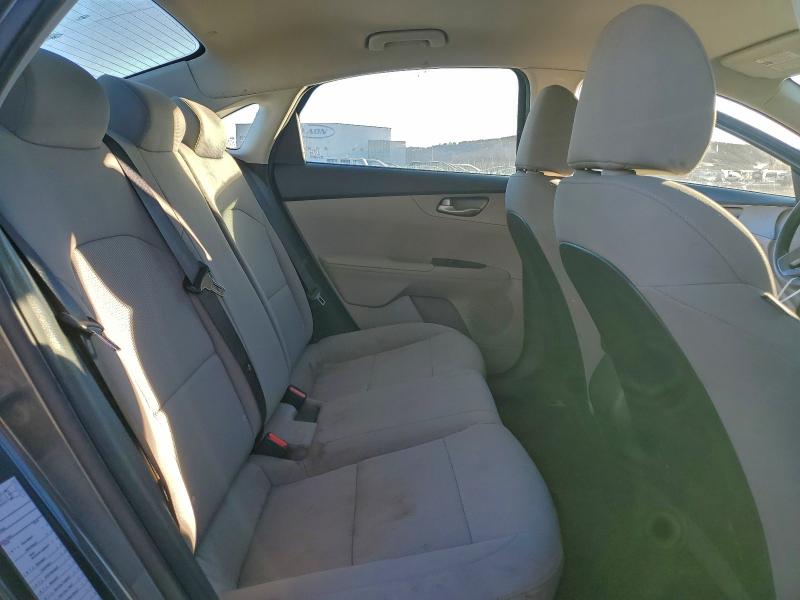 Фото 10 - KIA FORTE