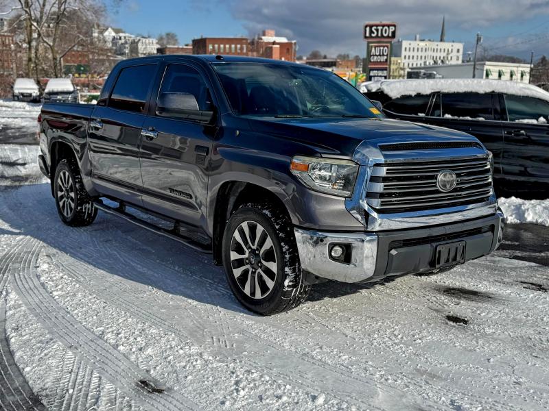 Фото 4 - TOYOTA TUNDRA