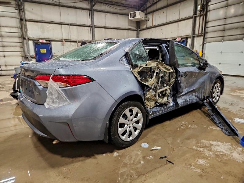 Фото 3 - TOYOTA COROLLA