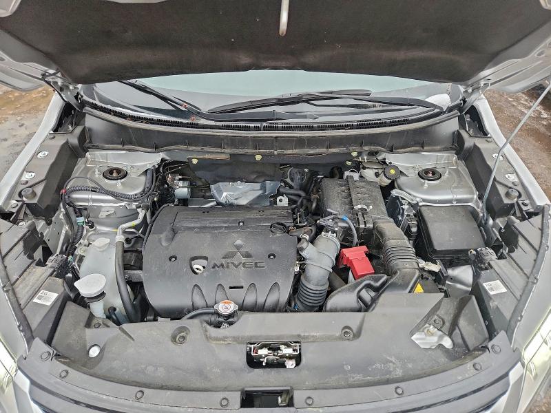 Фото 12 - MITSUBISHI OUTLANDER