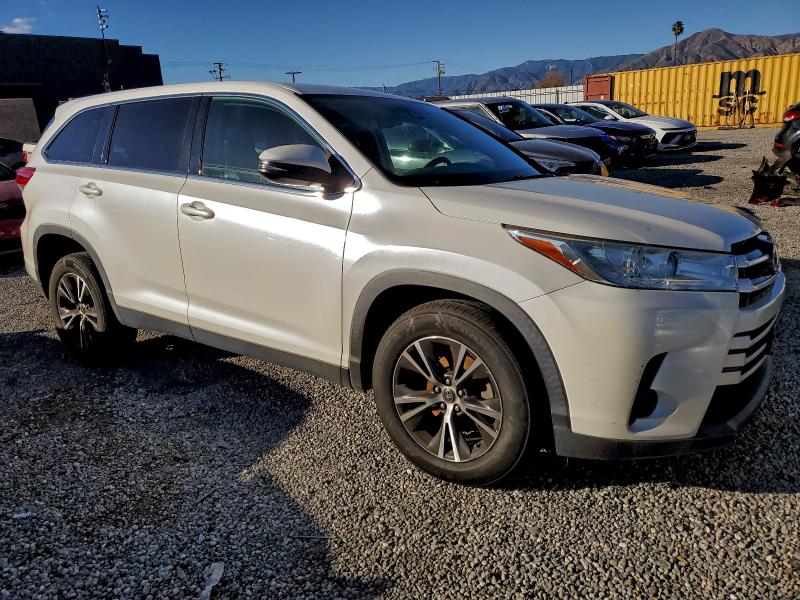 Фото 4 - TOYOTA HIGHLANDER