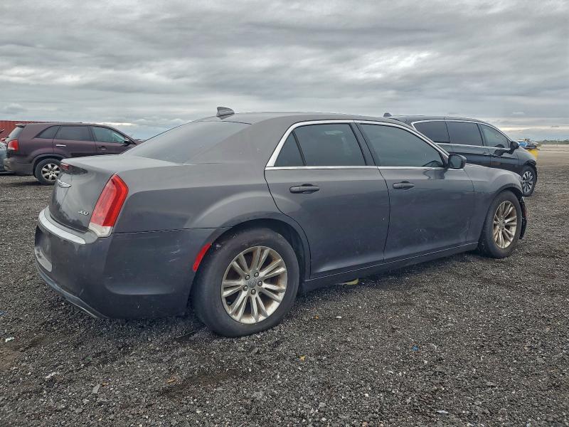 Фото 3 - CHRYSLER 300