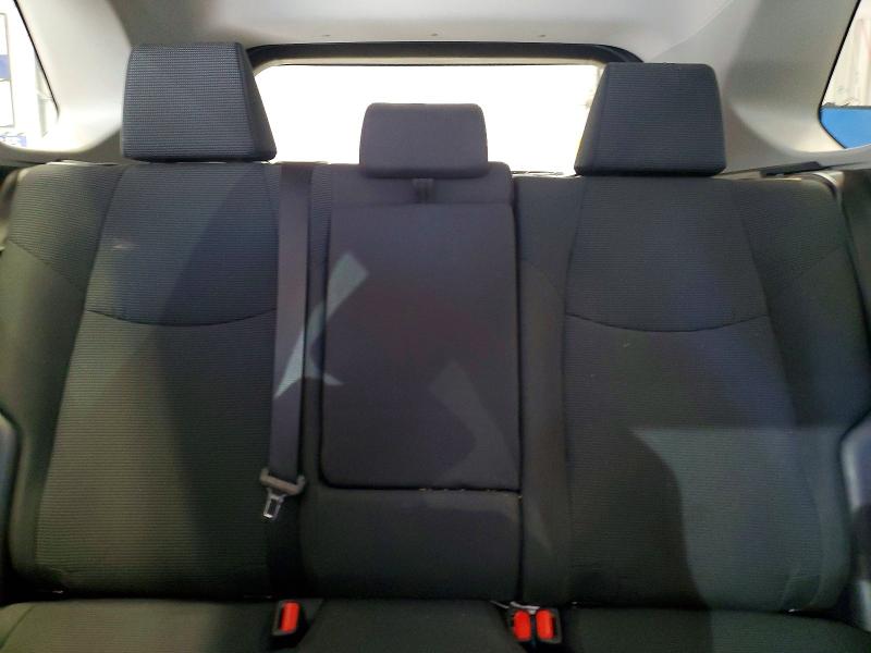 Фото 10 - TOYOTA RAV4