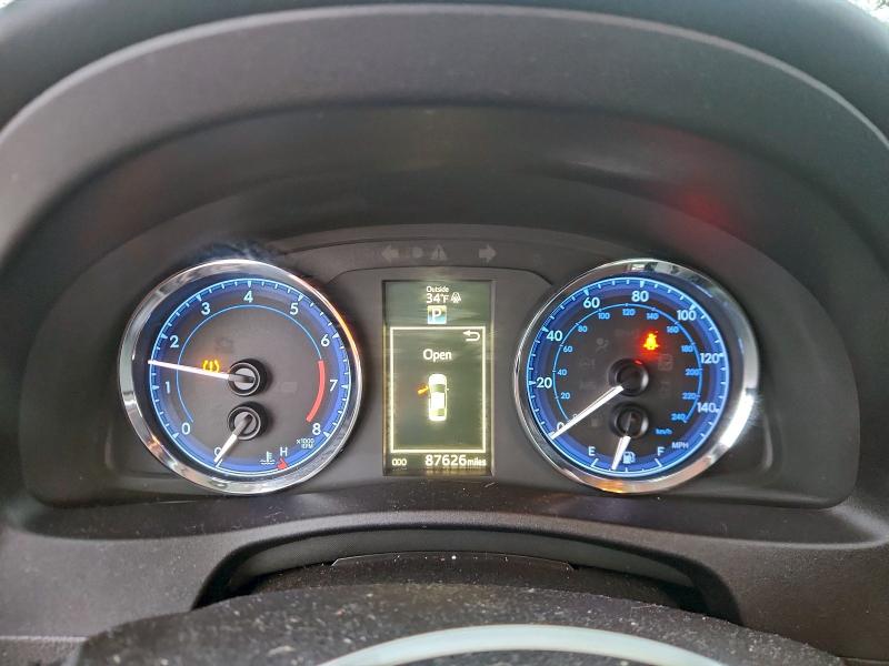 Фото 9 - TOYOTA COROLLA