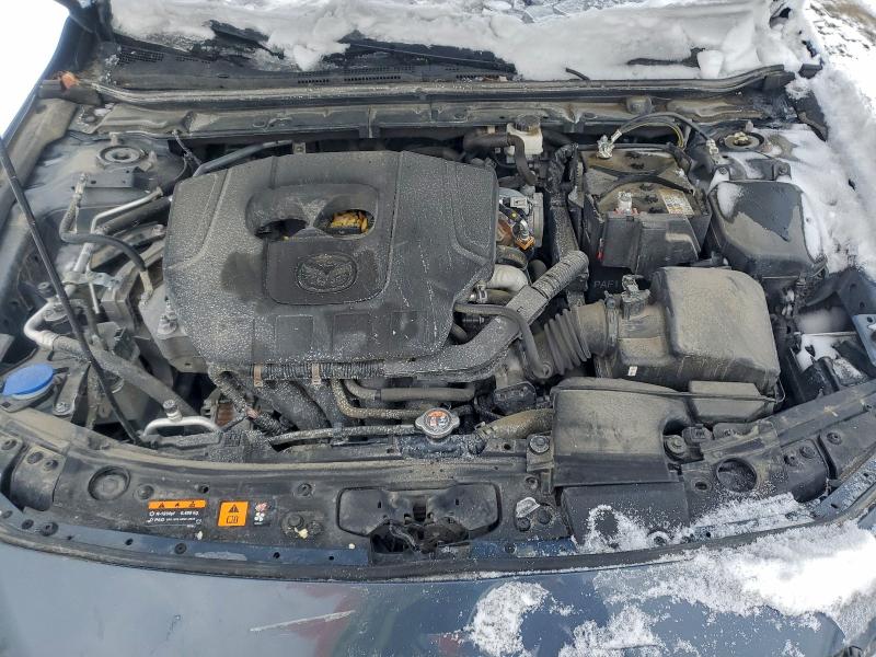 Фото 11 - MAZDA 3